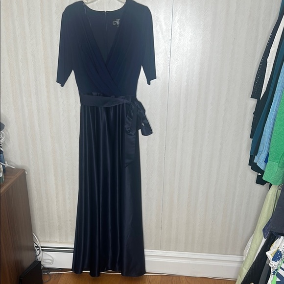🦋 🆕 ALEX EVENINGS gown Dress with Jersey Bodice with Satin Skirt size 12 - Picture 8 of 15